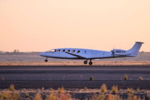 El primer avión de pasajeros completamente eléctrico despega en Washington.